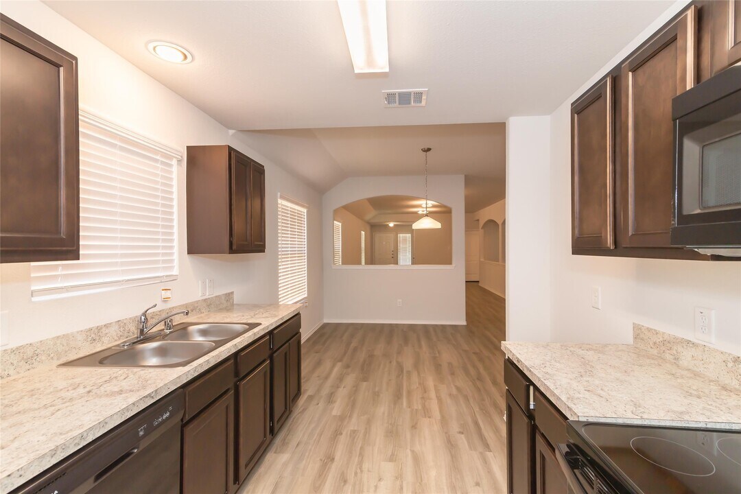 24427 Bella Carolina Ct in Katy, TX - Building Photo