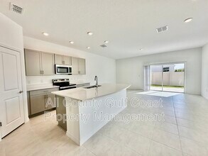 11764 Glenside Ter in Palmetto, FL - Building Photo - Building Photo