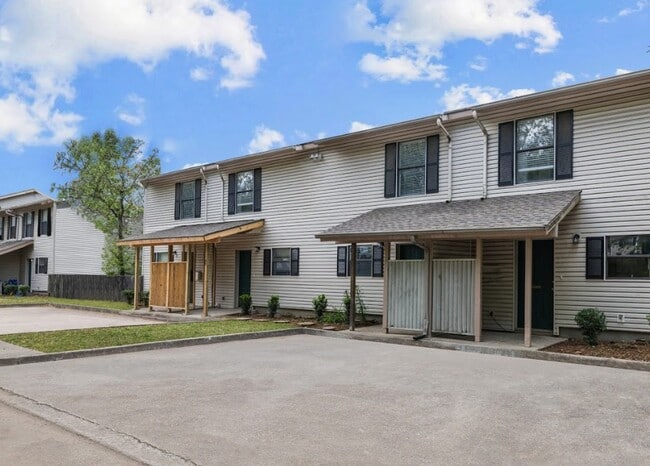 property at 1377 E Sequoyah Ct