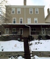 328 Merrimac St in Pittsburgh, PA - Building Photo