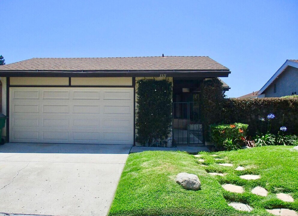 3311 Dorado Pl in Carlsbad, CA - Building Photo