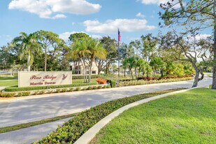 2703 SW Matheson Ave in Palm City, FL - Building Photo