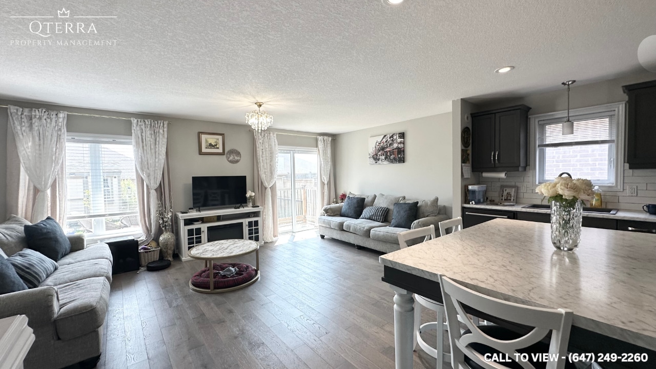 11 Ashberry Pl in St Thomas, ON - Building Photo