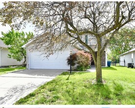 5302 Cliff Ridge Dr in Indianapolis, IN - Building Photo - Building Photo
