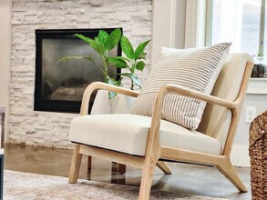 803B Dawson Rd in Austin, TX - Foto de edificio - Building Photo