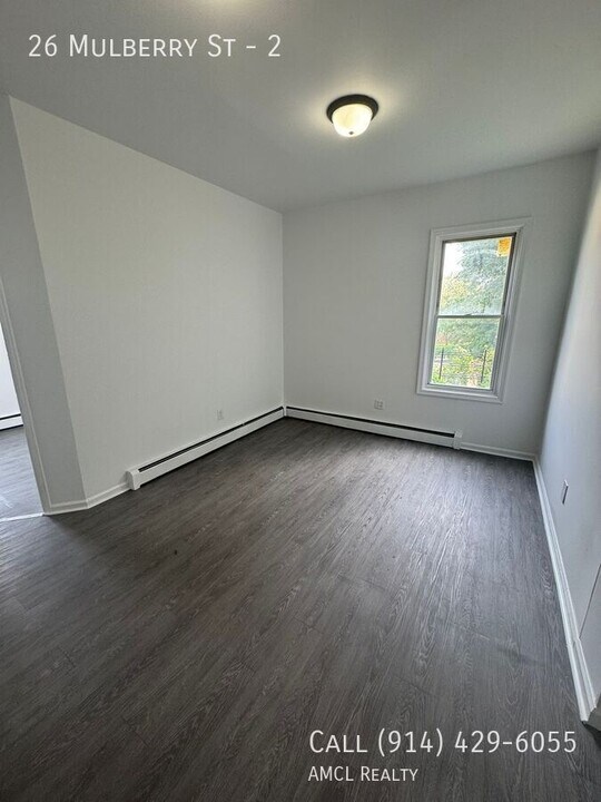 26 Mulberry St in Yonkers, NY - Building Photo