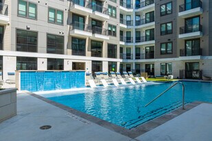 Broadstone North Lamar in Austin, TX - Building Photo