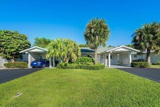 2856 NE 5th Ave in Boca Raton, FL - Building Photo - Building Photo