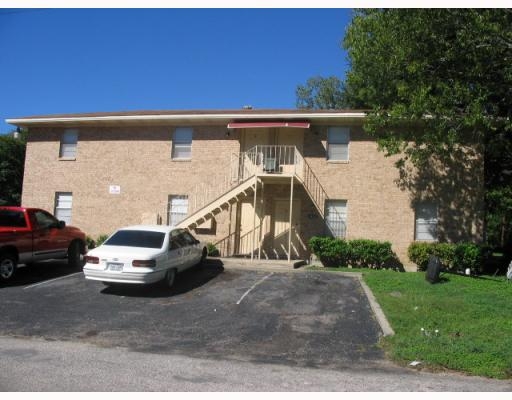 1002 N Central in Cameron, TX - Foto de edificio