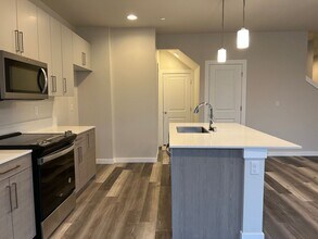 312 164th St SW in Lynnwood, WA - Building Photo - Building Photo