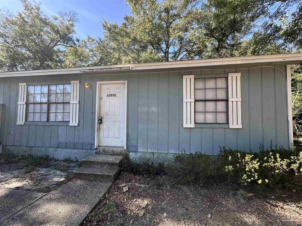 9305 Mabel St in Pensacola, FL - Building Photo