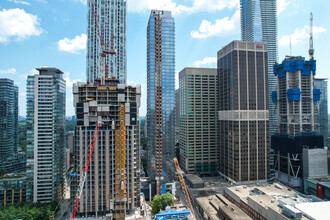 Eight Cumberland in Toronto, ON - Building Photo - Building Photo