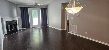 119 Greenmont Ln in Cary, NC - Building Photo - Building Photo