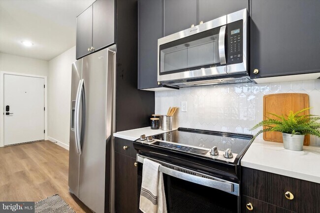 1102 Germantown Ave, Unit 510 in Philadelphia, PA - Foto de edificio - Building Photo