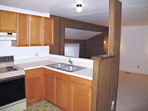 3210 Whitney Dr in Oak Harbor, WA - Building Photo - Building Photo