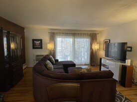 55 Saint Paul St, Unit 2 in Brookline, MA - Building Photo
