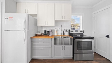 720 W Woodlawn Ave in Tampa, FL - Building Photo - Building Photo