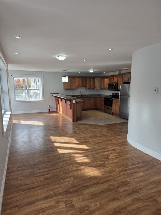 693 St Margarets Bay Rd in Halifax, NS - Building Photo