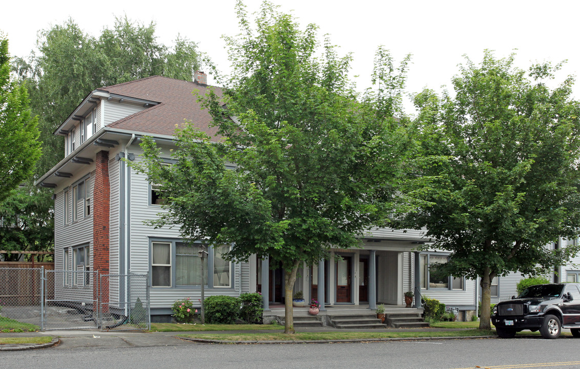 Ottomar II in Tacoma, WA - Foto de edificio