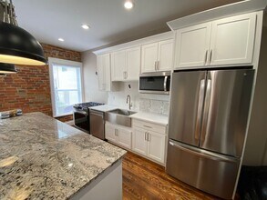 115 W 10th Ave in Columbus, OH - Building Photo - Building Photo