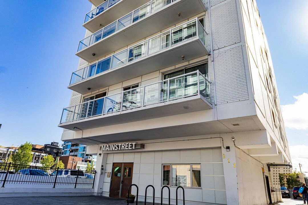 Westwinds Apartments in Calgary, AB - Building Photo