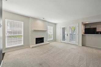 15151 Berry Trail, Unit 801 in Dallas, TX - Building Photo - Building Photo