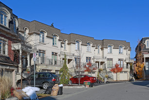 2302 Major MacKenzie Dr in Vaughan, ON - Building Photo