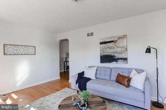 2360 Sycamore Rd in York, PA - Building Photo - Building Photo