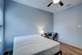 1002 Bayview Dr in Portland, TX - Building Photo - Building Photo