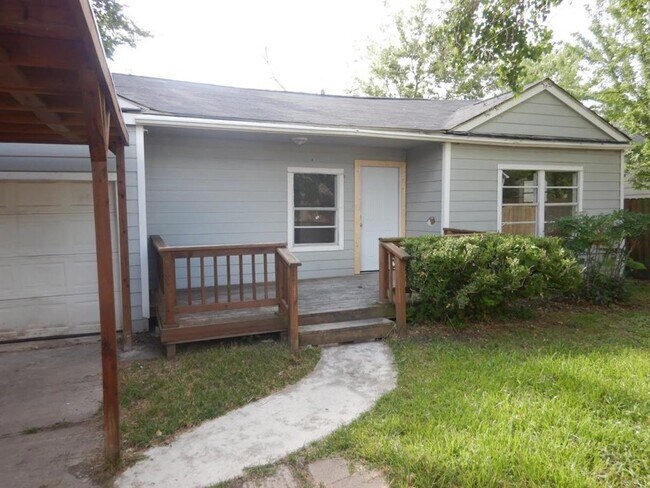 7121 Conley St photo'