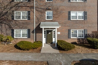 Hamden Centre in Hamden, CT - Building Photo - Building Photo