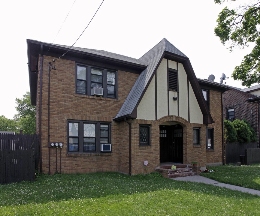 109 Willowbrook Rd in Staten Island, NY - Foto de edificio