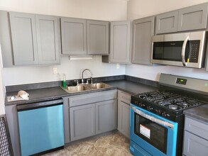 6035 N Pointe Blvd, Unit 2nd floor in St. Louis, MO - Building Photo - Building Photo
