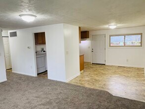 4796 Lamme Rd in Dayton, OH - Foto de edificio - Building Photo