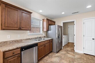 926 Tudor Ln in Mobile, AL - Building Photo - Building Photo