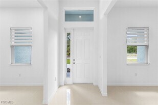 1606 Euclid Ave in Lehigh Acres, FL - Building Photo