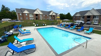 Ridge at Lake Hamilton in Hot Springs, AR - Building Photo