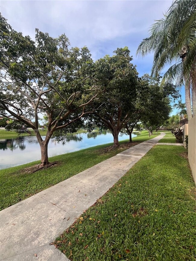 13272 SW 114th Terrace in Miami, FL - Building Photo - Building Photo