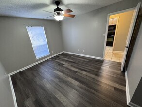 1055 Baxter St in Athens, GA - Foto de edificio - Building Photo