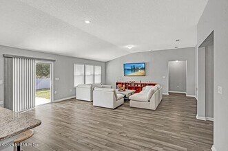 8272 Victory Xing Blvd in Jacksonville, FL - Building Photo - Building Photo
