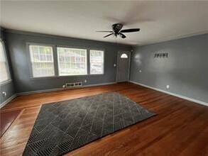 280 Holly Rd NW in Atlanta, GA - Building Photo - Building Photo