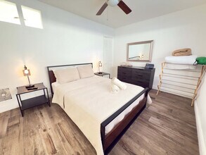 329 Madison St in Hollywood, FL - Building Photo - Building Photo