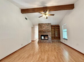 3900 Knollwood Dr in Austin, TX - Building Photo - Building Photo