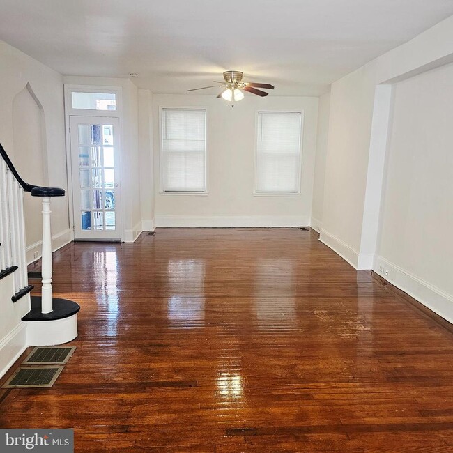 1816 Montrose St in Philadelphia, PA - Building Photo - Building Photo