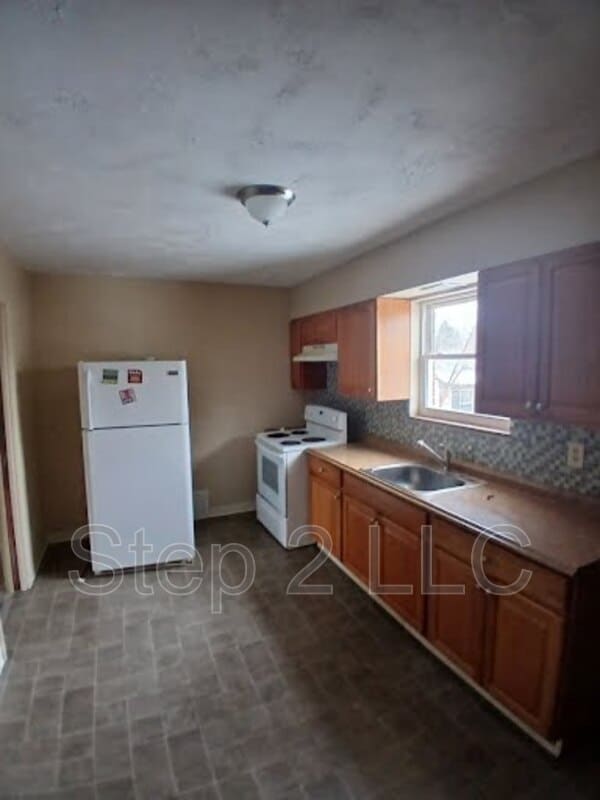 228 S St Clair St in Painesville, OH - Building Photo - Building Photo