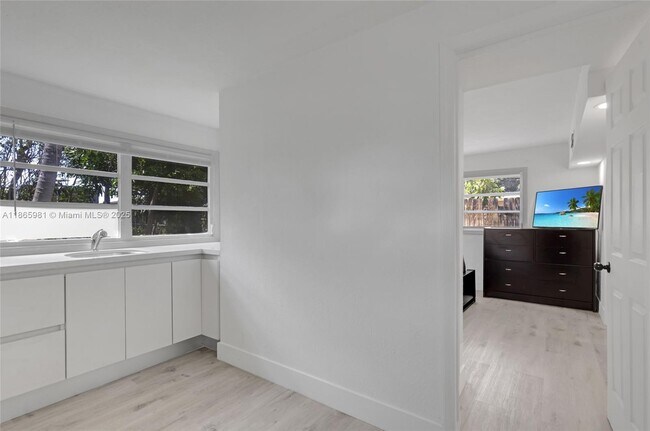 property at 5836 Hope St