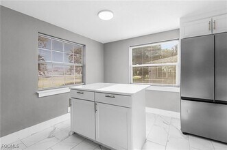 4472 E Riverside Dr in Ft. Myers, FL - Building Photo - Building Photo