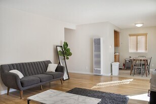 2640 Castello Way in Santa Clara, CA - Building Photo