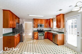 4208 Webb Meadows Dr in Loganville, GA - Foto de edificio - Building Photo