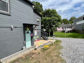 835 Porter Rd in Nashville, TN - Building Photo - Building Photo